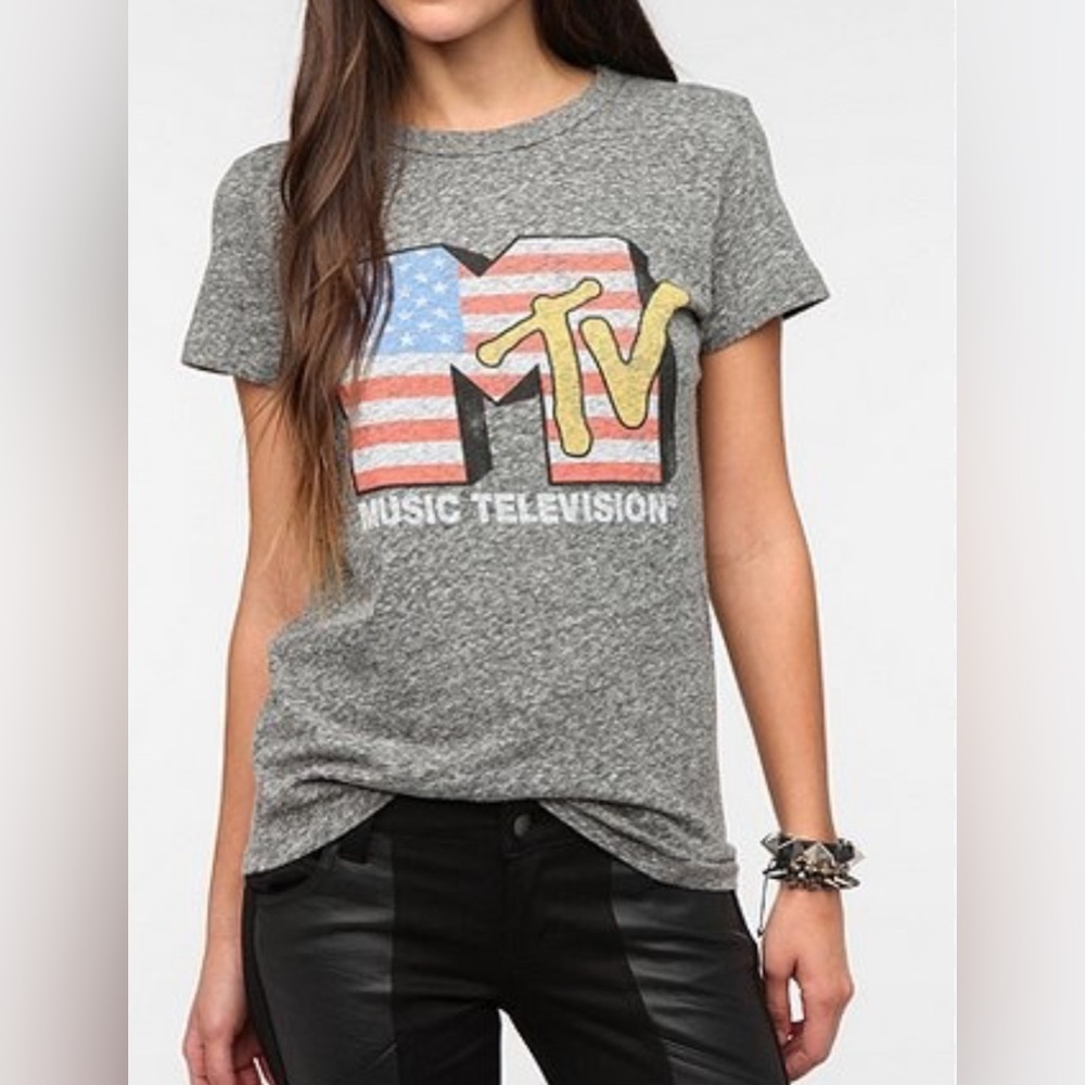 Junk Food “MTV” tee XS
